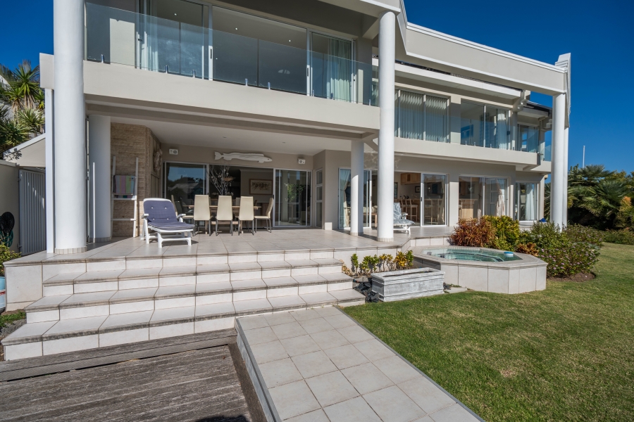 7 Bedroom Property for Sale in Royal Alfred Marina Eastern Cape
